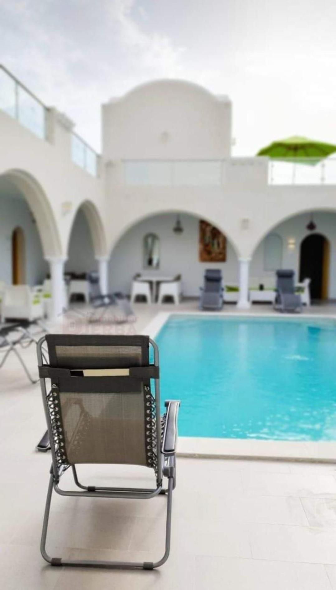Musk De Djerba Suite Aziz Avec Piscine Temlale Exteriér fotografie