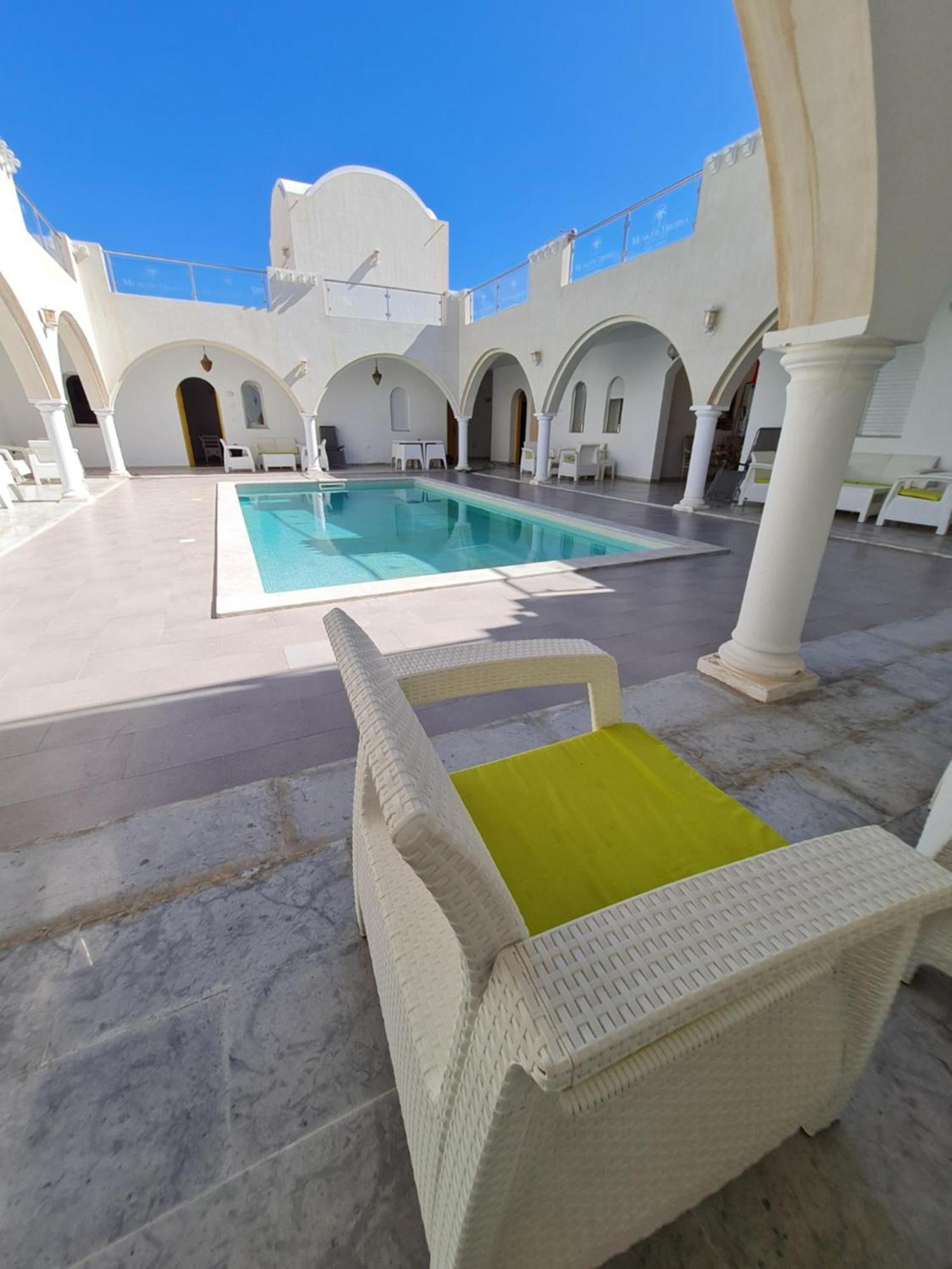 Musk De Djerba Suite Aziz Avec Piscine Temlale Exteriér fotografie